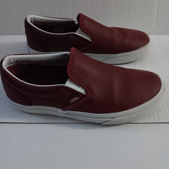 VANS WOMEN'S CRIMSON FAUX LEATHER SNEAKERS - Picture 10 of 13
